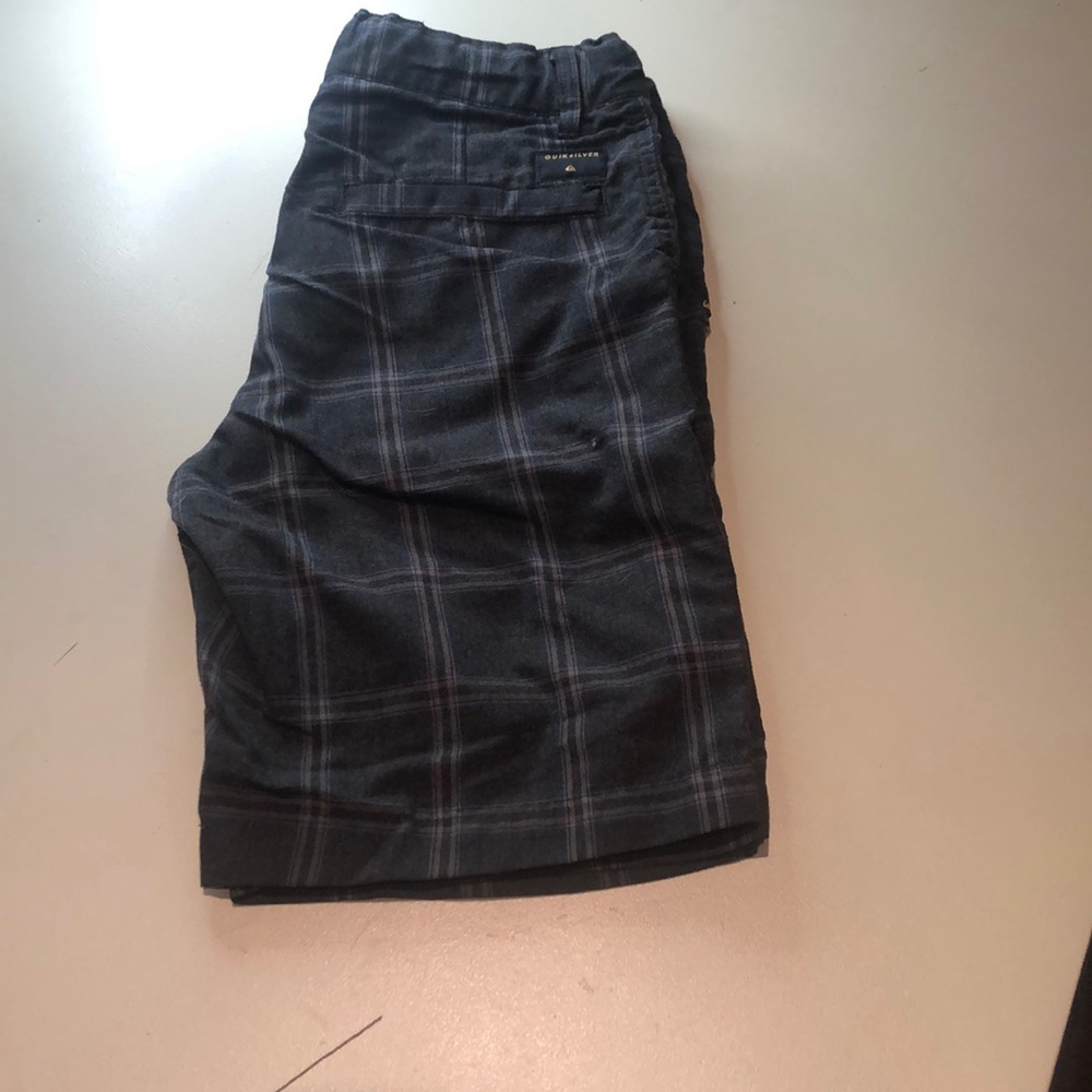Quiksilver boys US 26 shorts